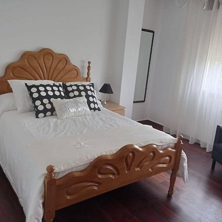 Vivienda Amplia Y Luminosa A Escasos Metros De La Playa De Cangas. ภายนอก รูปภาพ
