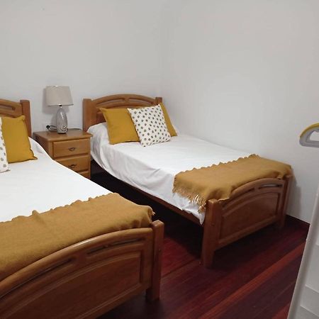 Vivienda Amplia Y Luminosa A Escasos Metros De La Playa De Cangas. ภายนอก รูปภาพ