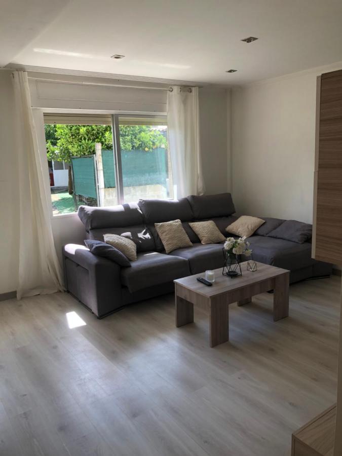 Vivienda Amplia Y Luminosa A Escasos Metros De La Playa De Cangas. ภายนอก รูปภาพ