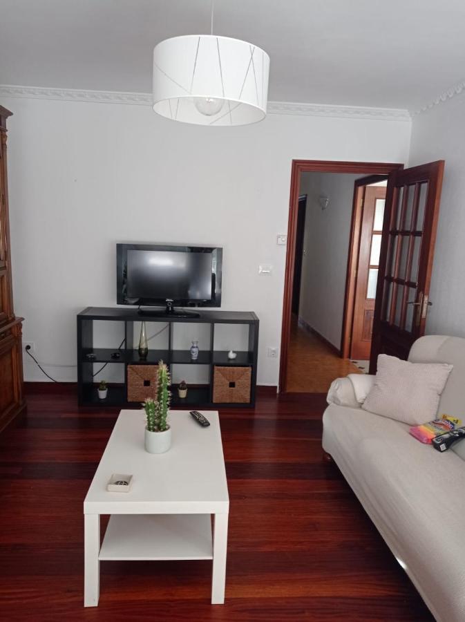 Vivienda Amplia Y Luminosa A Escasos Metros De La Playa De Cangas. ภายนอก รูปภาพ