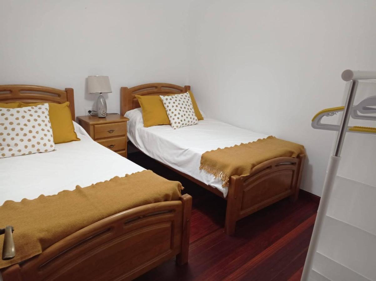 Vivienda Amplia Y Luminosa A Escasos Metros De La Playa De Cangas. ภายนอก รูปภาพ